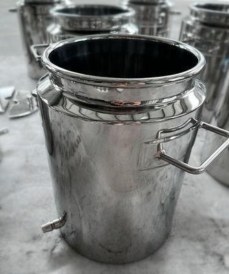 Harga bagus Laras Baja Tahan Karat Food Grade, Tangki Penyimpanan Susu Vertikal 5L on line